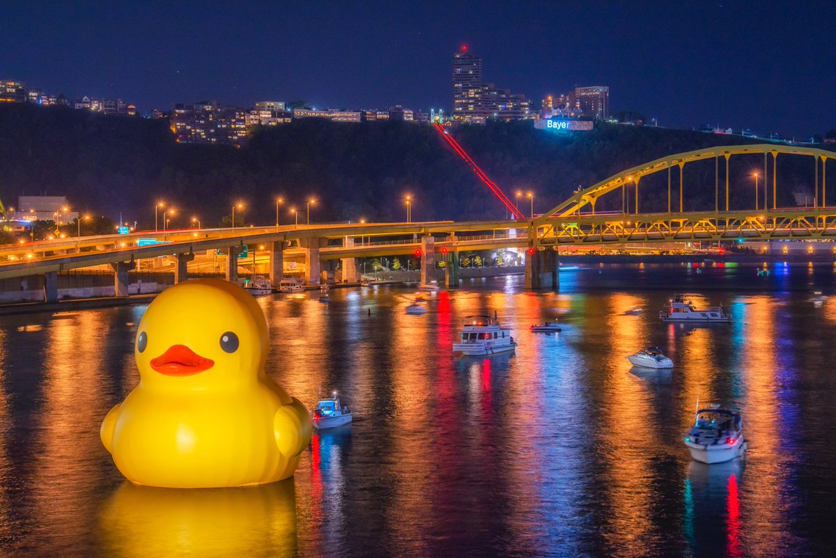 DaveDiCello's tweet photo. Exactly 8 years ago tonight one of the coolest things I've ever captured in #Pittsburgh came into town: the Giant Rubber Duck. While it was down by the Point for the majority of its visit, on this night it was by the Clemente Bridge & man was it fun to capture. I miss that duck. https://t.co/7MrQgWoKsW
