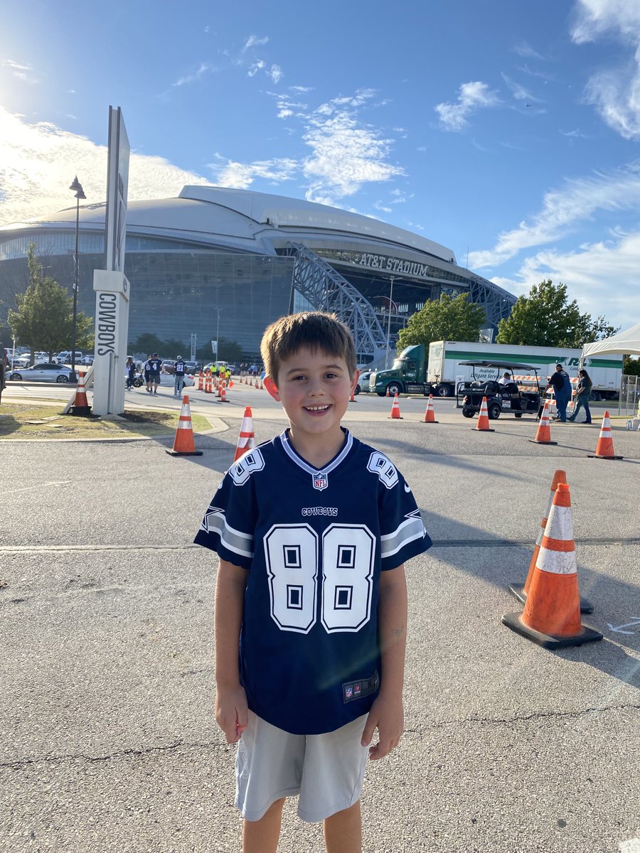 1st Home game of 2021…MNF….y’all already know the deal!!! Thanks Annie 👊❤️ #HowBoutDemCowboys #DC4Life #RaiseThemRight