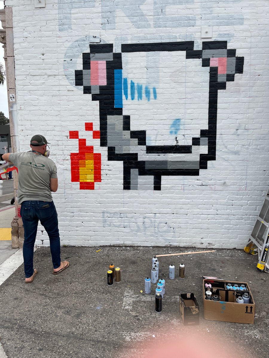 AnonymiceNFT's tweet photo. That feeling when you code up a smart contract, release it to the world for free, and just 2 weeks later yonmeister is doing a public mural of it?!?

Wow. That’s a good feeling. Worth all the royalties in the world. 

Show some love: @yonmeister_art
https://t.co/HkgMa8hzml https://t.co/OCysDLbWix