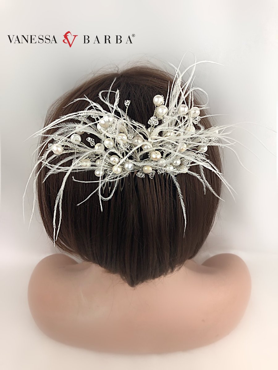 JAvanessabarba's tweet photo. Diseño personalizado para clienta en Apaseo
#vanessabarba #tocadonovia #noviasdiferentes #noviasconestilo #noviasmexico #swarovski #swarovskicrystals #bohemian #bohemianstyle #noviaboho #noviabohochic #noviabohemia #bohemianbride #bohemianfashion #bohemiandesign #handmade https://t.co/X65xEVGsb1