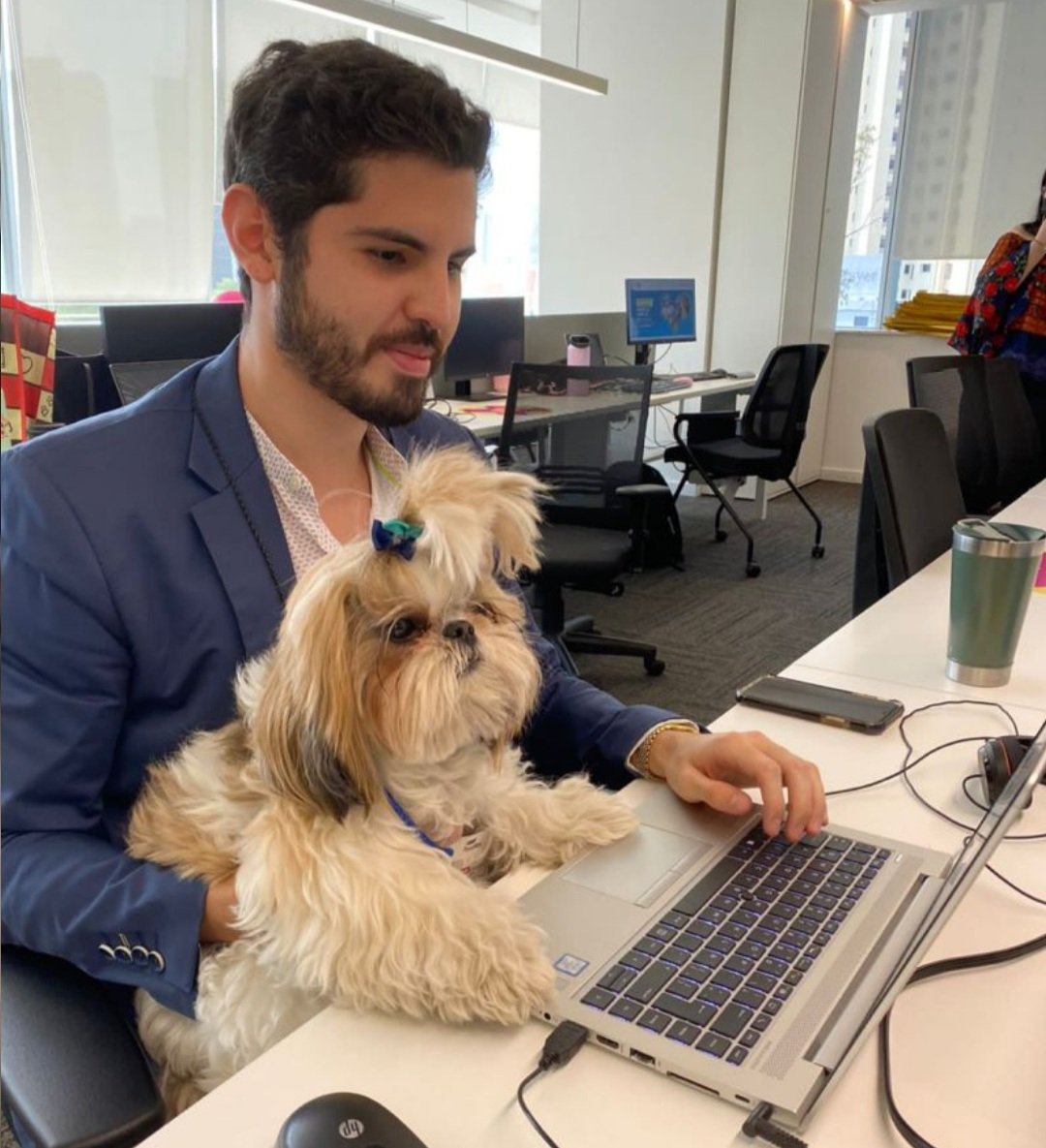 Gracias Nestlé Paraguay!
Por mostrarnos que hay buenas empresas en Paraguay!
No solo sobrepasan beneficios laborales!
Sino que innovan Petsatwork, empresas inclusivas un día podes traer tus mascotas al trabajo, los cuidan y miman!