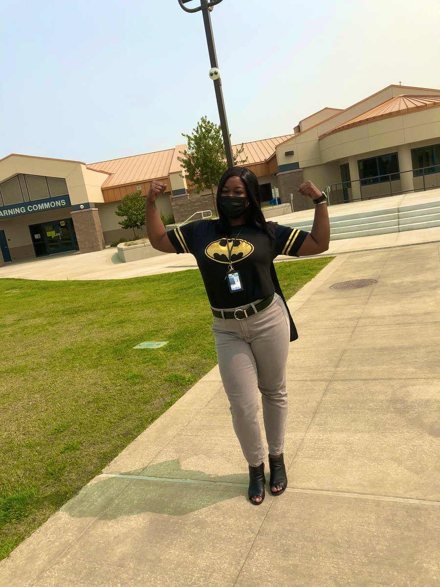NancySotelo07's tweet photo. Celebrating positive week @MLK_STEAM “Train your mind to see the good in everything.Positivity is a choice”#ThinkPositiveFeelPositive #TeamBISSEL #TeamKing #TeamBCSD @Room1813 @snapperbefitz https://t.co/03p9FIPjM1