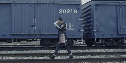 @runhobirun Yall bring the train all the time but didn't try to notice this💀