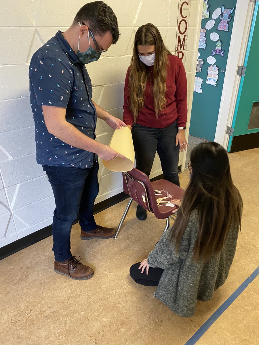 msdsue's tweet photo. Engaged our creative brains this morning to build a device: an elevator to the floor! #proDday https://t.co/493FGUkmQ8