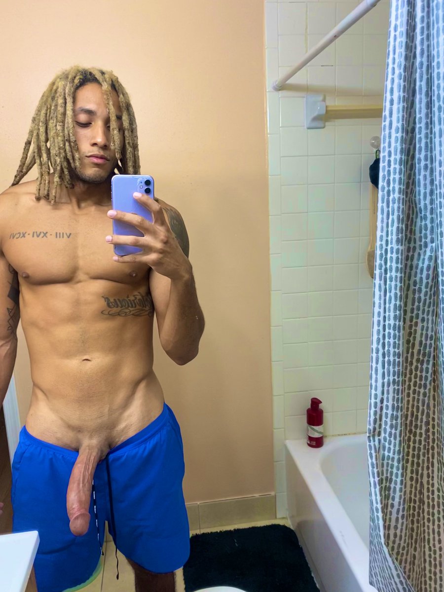 derek_savagee's tweet photo. How deep would you let me go? https://t.co/oTPj0ww2bW