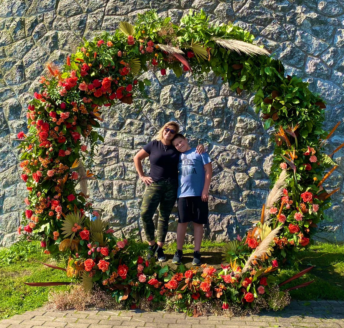 Elizabeth2887's tweet photo. Niagara Falls - FLEURS DE VILLES @NiagaraParks @TourismNiagara https://t.co/PsUXC2uPM5