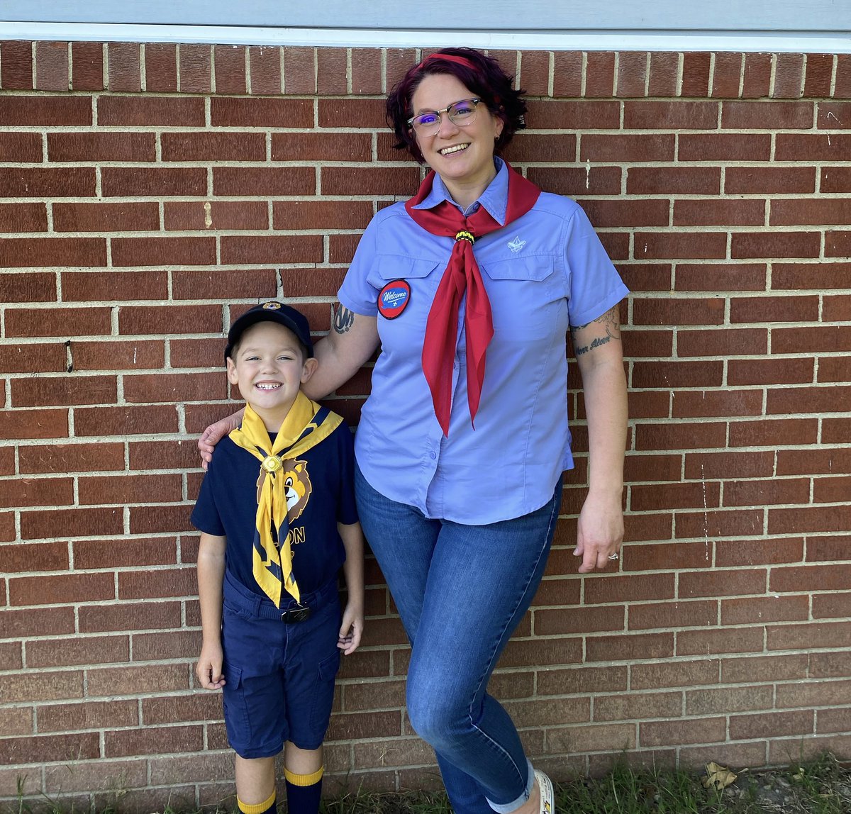 JennyBlake83's tweet photo. Monday means it’s time for Cub Scouts in the Blake household! ✌🏻💙💛 https://t.co/IbzAZsboUy