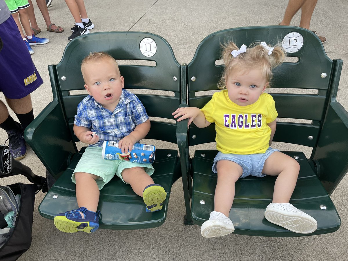 mrs_armagno's tweet photo. Future Eagles bonding over some puffs during the @HeritageElemen2 Teacher Kickball Game!💜😂💛  Such an awesome event! @SupportAvonSch https://t.co/LDBfO7hWxg