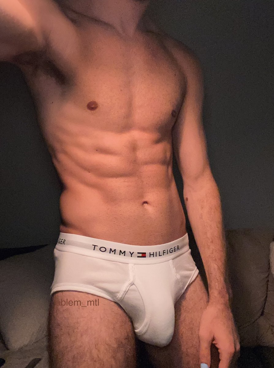 ablem_bln's tweet photo. @Luke_4_you_all @LeoRazxx Talking about handful ? 😜 https://t.co/ZNRp3fPaFz