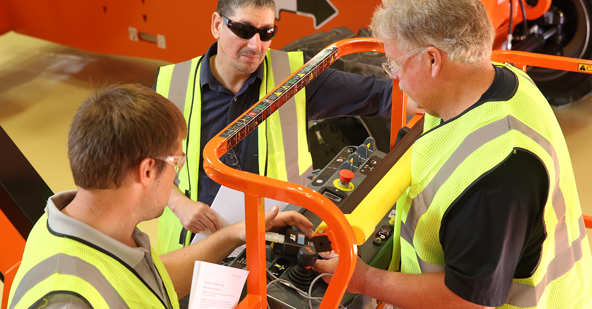 Now's the perfect time to catch up on #safetytraining. We're offering live, in-person training courses and online classes to help you stay qualified and compliant. Find a #JLG class that fits your schedule here: bit.ly/3DerZ73