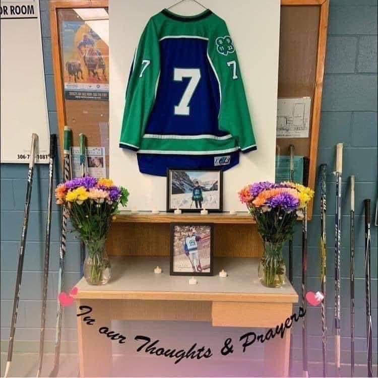 WCBantamAA's tweet photo. Thoughts and prayers #hockeyfamily #playforpey https://t.co/LnGiOnBLEt