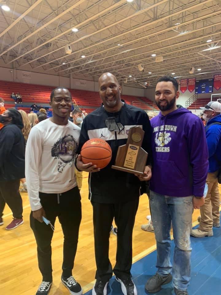 James Boo Brewer tweet media