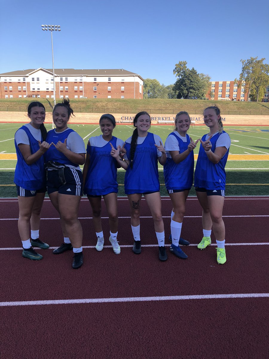 SpiresWSOC's tweet photo. Monday Training Champs #blueteamgo #spirenation #bleedbluebleedgold https://t.co/LVDAKVQlHv