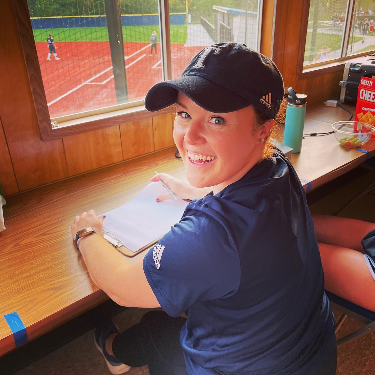 TrollsSoftball's tweet photo. Another successful night of Troll Bowl: Prospect Games 👏🏼 Great teams, great players, and great competition! #buildtheark @chicago_mt @NLLightning_MD @Machine18U @LemontRockers https://t.co/yMNHYndqtG