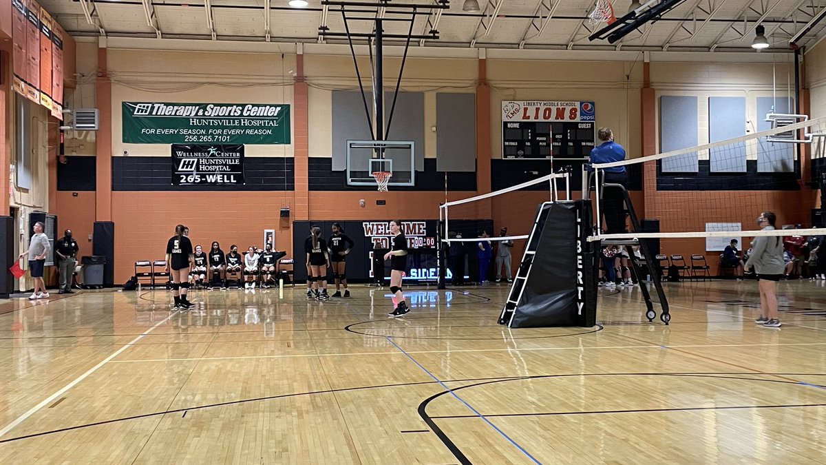 trawickk's tweet photo. 7th grade came up short but 8th is tied 1-1 with @BuckhornMiddle in the county volleyball tourney trying to advance to the championship. @MCSSAthletics @monroviahawks #1mmshawks #gohawks https://t.co/rz77WYp444