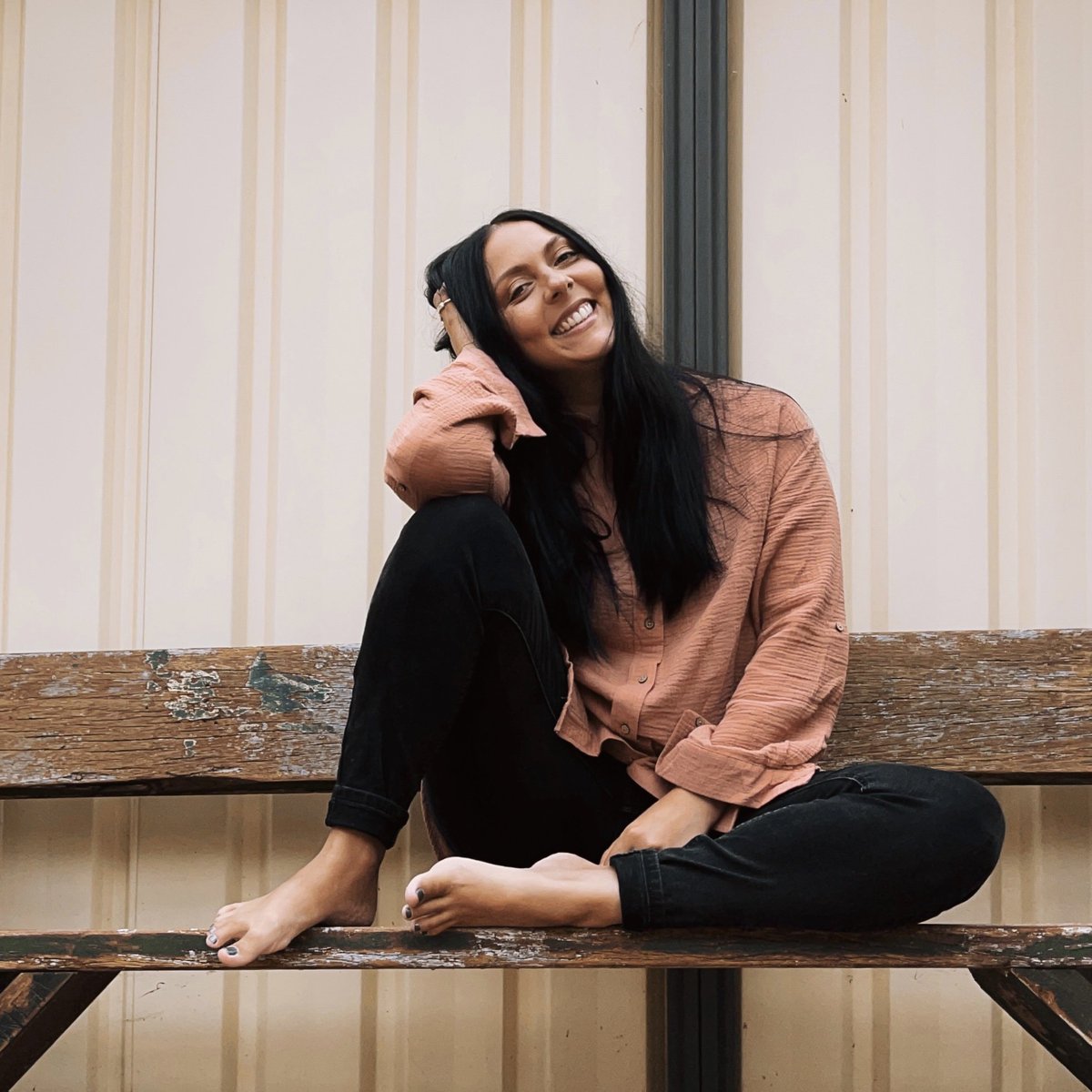 Our First Peoples Reference Group is delighted to announce photographer and filmmaker Hayley Millar Baker as the recipient of the Collingwood Yards 2021 First Nations Studio Residency. Welcome @MillarBaker! collingwoodyards.org/news  

📷 Self-portrait by Hayley Millar Baker