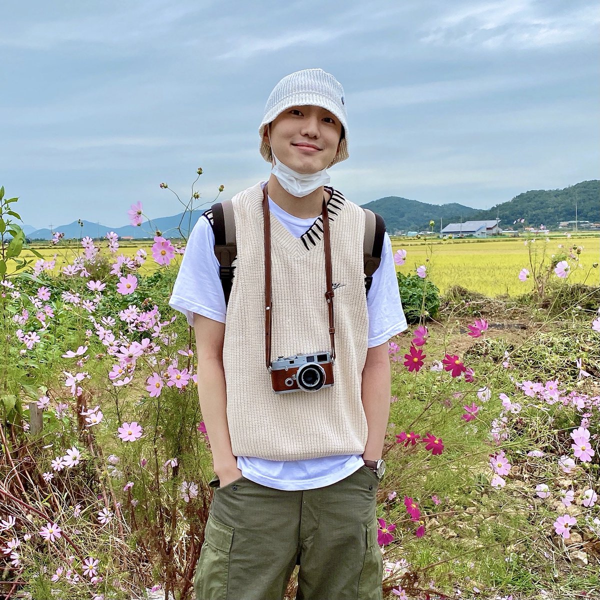 official__yoon's tweet photo. A little break😊 오늘도 좋은 하루 되시길 바랍니다💙 https://t.co/YZ4OnYMQ6k
