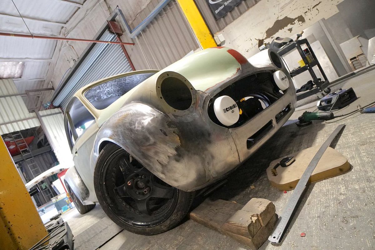 retropowercars's tweet image. Some before and after shots of our Morris Minor (Threat) project, a car we're hoping to begin prepping for paint in the next few weeks. MX-5 DNA, an Omex-built Zetec and lashings of custom metalwork all help make this one of our most anticipated builds of recent times #Retropower