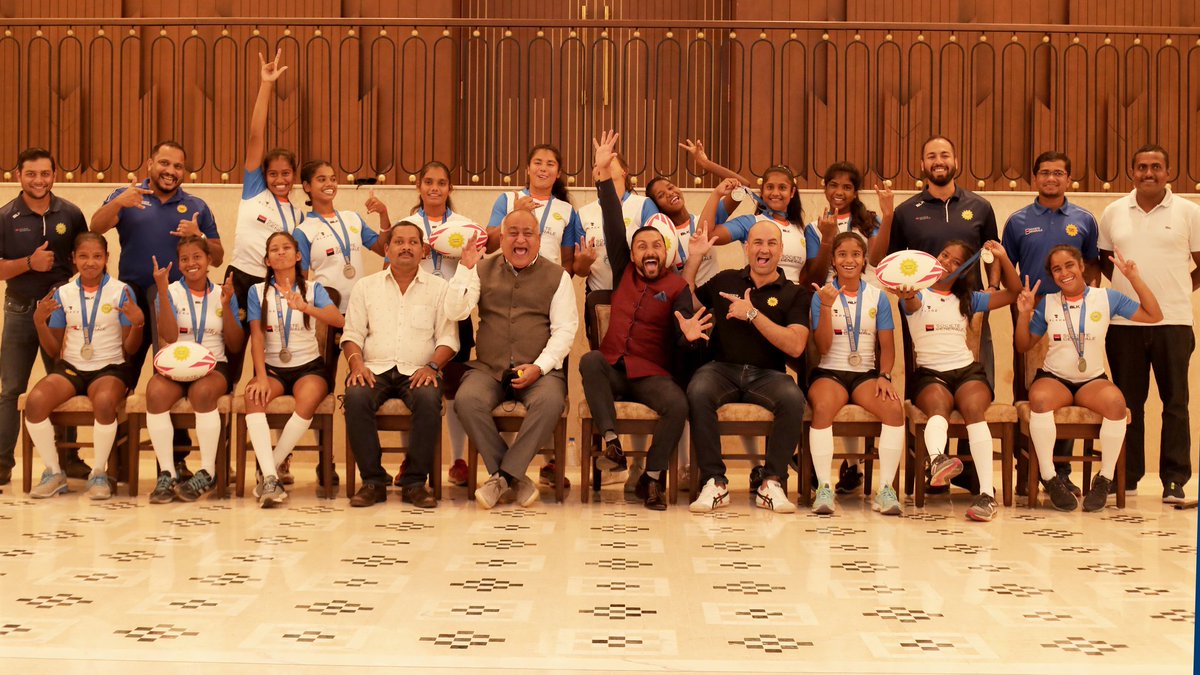 RugbyIndia's tweet photo. As soon as the director yells CUT!! ๐ฌ๐ธ ๐คฃ
#PartnersAreTheEngine
#PlayersAreAtTheHeart
#RugbyIndia #GetFitWithRugby
#GetIntoRugby #Rugby
#BecauseWeLoveRugby
#u18rugby #ArU18Girls https://t.co/A2KG7XOqdu