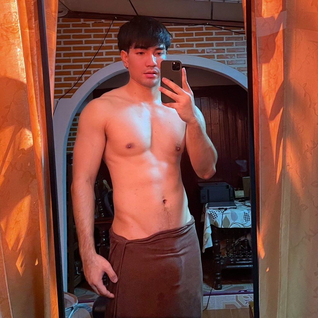 FitnessIdols2's tweet photo. ไหนครับเสือ อยากเป็นเหยื่อจังค้าบบบบ https://t.co/z0PY1aFA3O