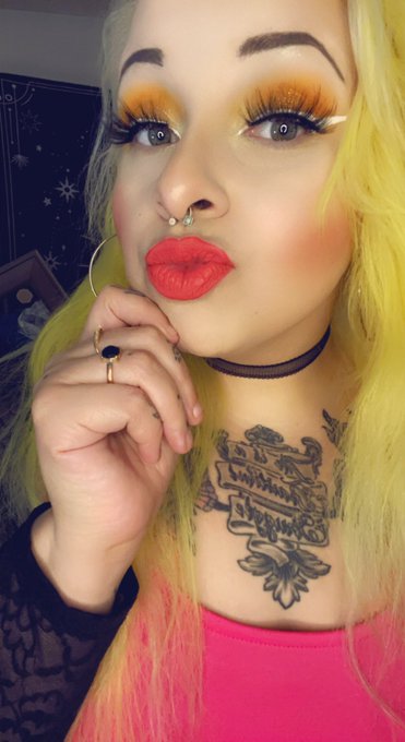 Skype sessions available for the next 30 minutes https://t.co/OalhEmqjML<a href="/tag/booty"class="tags"><span>#booty</span></a><a href="/tag/curvy"class="tags"><span>#curvy</span></a><a href="/tag/inkedgirl"class="tags"><span>#inkedgirl</span></a><a href="/tag/pornhub"class="tags"><span>#pornhub</span></a><a href="/tag/adultwork"class="tags"><span>#adultwork</span></a><a href="/tag/customcontent"class="tags"><span>#customcontent</span></a>