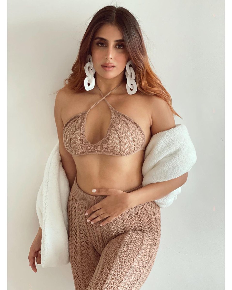 BiggBoss_Tak's tweet photo. Breaking! #BiggBoss_Tak

Former Ace Of Space and Splitsvilla12 contestant "Miesha Iyer" will be seen participating in Bigg Boss Season 15. (Via SpotBoyE)

#BB15WithBiggBoss_Tak https://t.co/WTFz92era9