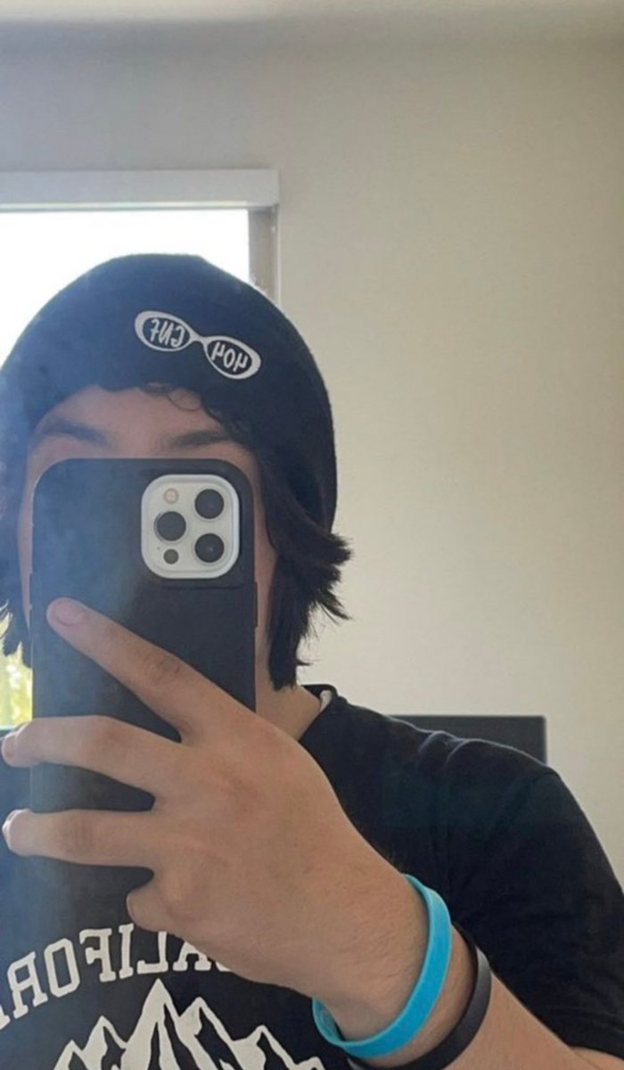 hellopeople04's tweet image. #QUACKTWTSELFIEDAY
   -rts are so cool &amp;lt;3