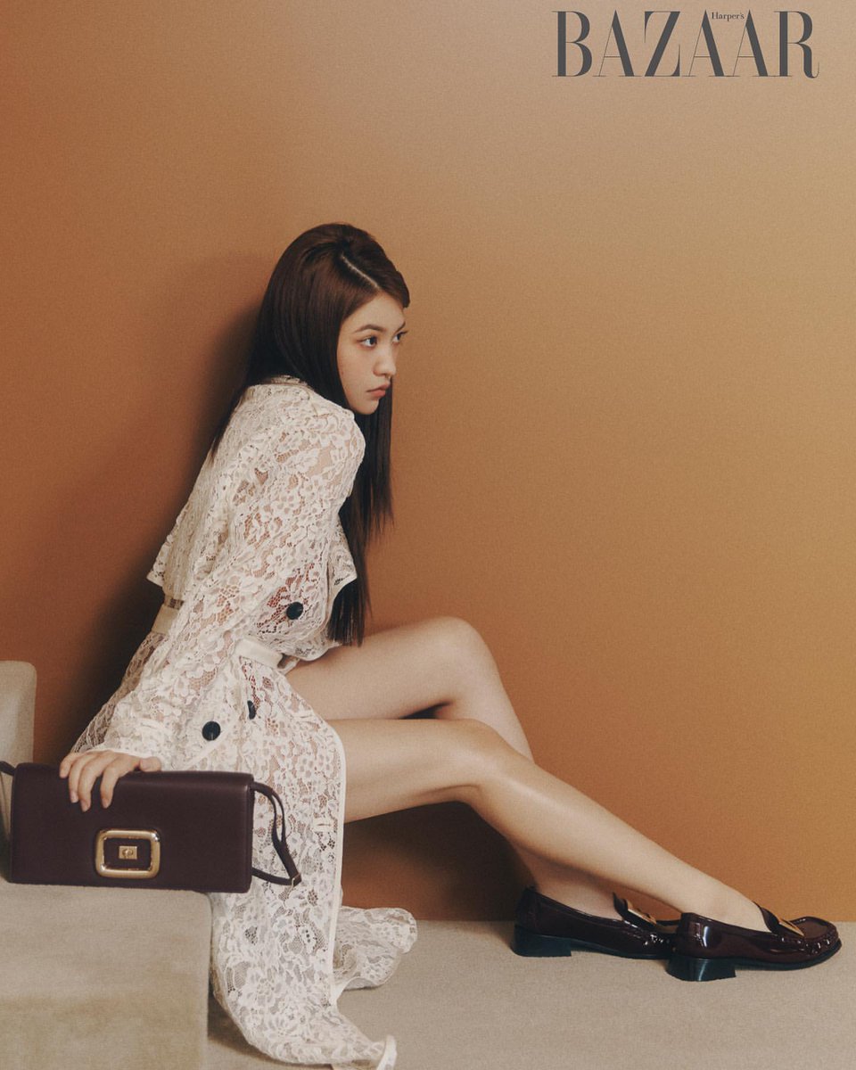 RVUPDATE_'s tweet photo. INSTAGRAM UPDATE

"@.harpersbazaarkorea @.rogervivier"
 https://t.co/tymPT09xzn (1)

#YERI #RedVelvet @.yerimiese @RVsmtown https://t.co/eJtgTFbgcX
