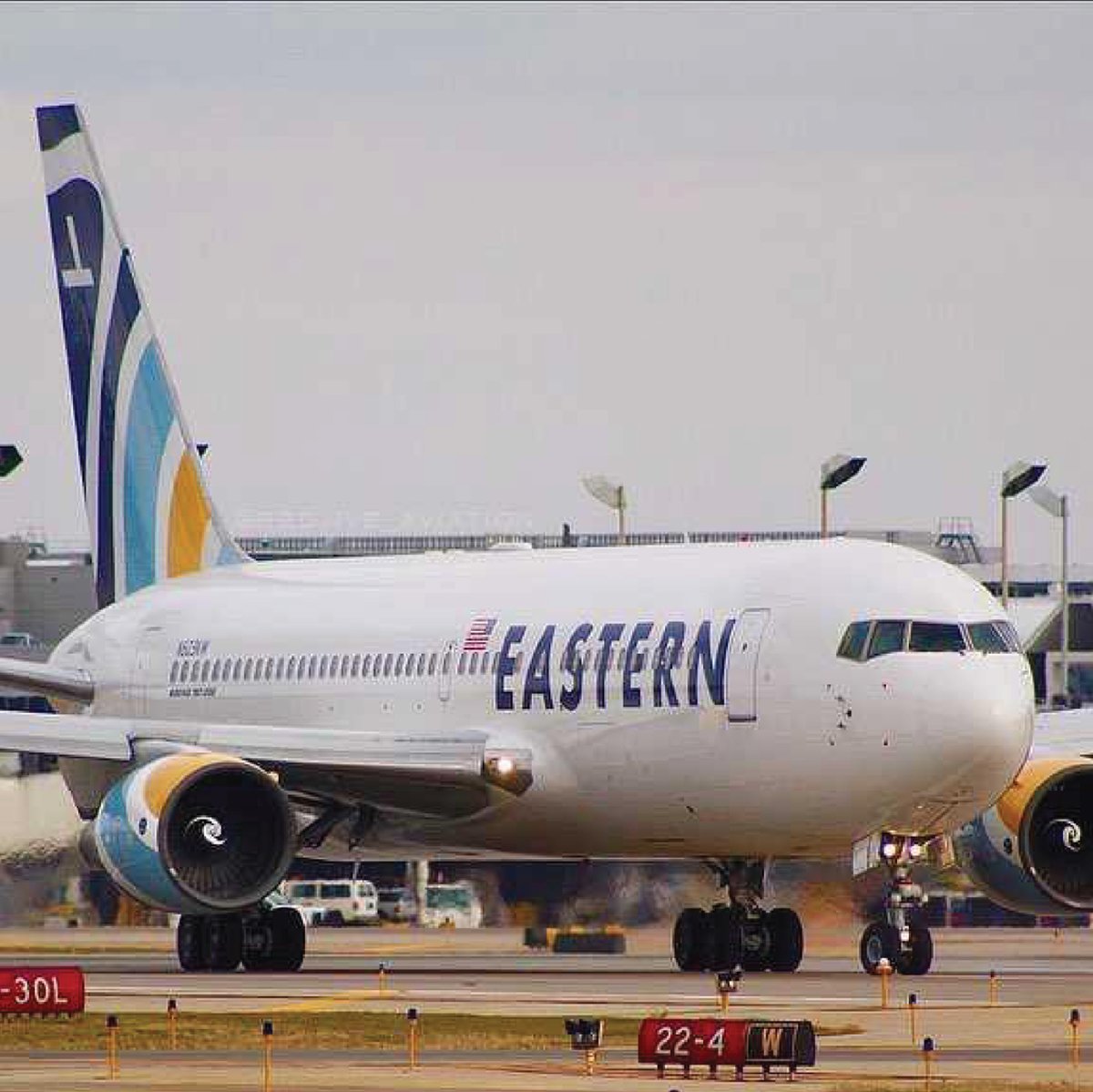 EASTERNbyMaxi's tweet photo. ALEXA, HORA DE VIAJAR

Alexa, pasa a mi próximo vuelo en #goeasternair https://t.co/9Q30gHl1n8