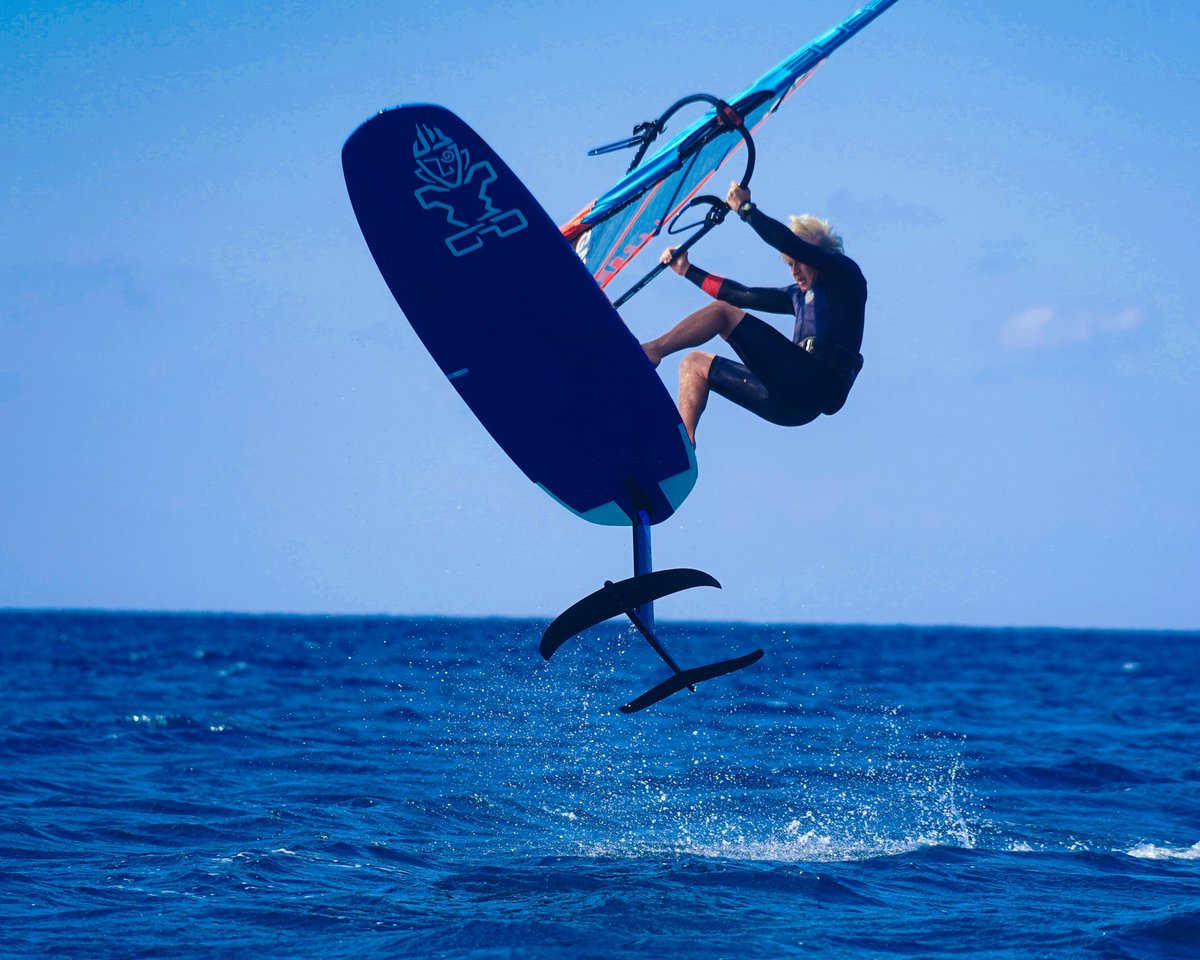 NeilsonAeolian's tweet image. always a great feeling when you turn on ‘flight mode’ @neilsonholidays @CEPhotoUK @StarboardWind @SeverneSailsUK #getyouractiveon #neilson #windsurfing #captureevery #foiling
