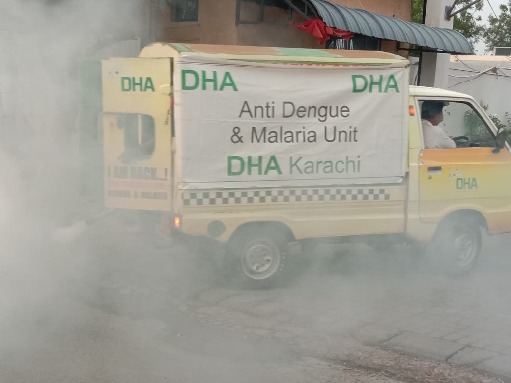 DHAKarachiOfc's tweet photo. DHA Services conducting Anti Dengue & Malaria Spray Campaign at Khayaban-e-Babar, Faisal Street 01, Faisal Street 02 & Tipu Sultan of Phase VIII on 27 September 2021. #Phase8 #Antidengue #Dengue #denguecampaign #malariacampaign #dhaservices #dhakarachi https://t.co/mHtOxQqFtq