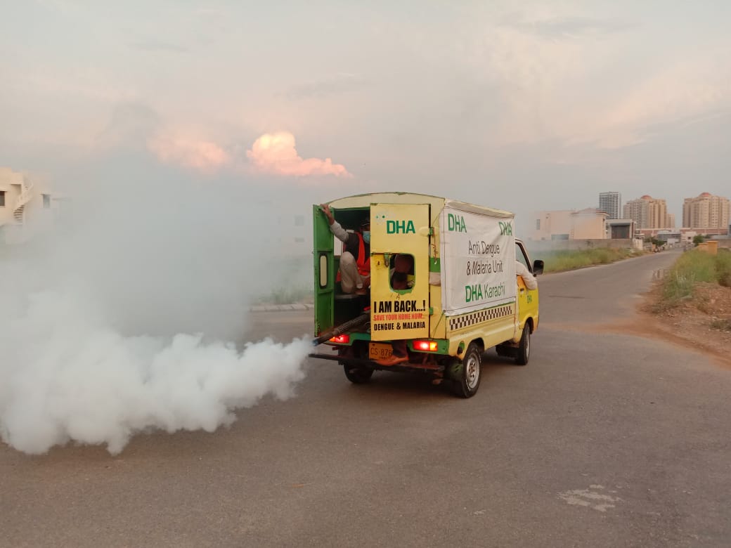 DHAKarachiOfc's tweet photo. DHA Services conducting Anti Dengue & Malaria Spray Campaign at Khayaban-e-Babar, Faisal Street 01, Faisal Street 02 & Tipu Sultan of Phase VIII on 27 September 2021. #Phase8 #Antidengue #Dengue #denguecampaign #malariacampaign #dhaservices #dhakarachi https://t.co/mHtOxQqFtq