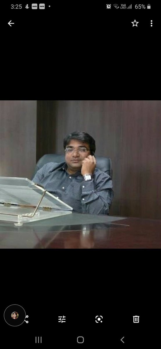 rohitamarujala's tweet photo. आरोप बेहद गम्भीर हैं.गोरखपुर #रामगढ़ताल थाने की पुलिस पर मृतक व्यापारी की पत्नी ने लगाया. आरोप है कि, जांच के नाम पर पिटाई से पति की मौत हो गई. पुलिस गिरकर मौत बता रही.कानपुर के व्यापारी मनीष गुप्ता गोरखपुर आये थे. 
@adgzonegkr @IPS_VipinTada @aditytiwarilive @suraj_livee https://t.co/scmvWYlALF