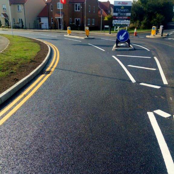 walkerltd's tweet photo. #JobDone👍: Singledge Lane, Whitfield 

Is there anything better than a newly surfaced road? 

Our Southern Team have just completed #Section278 works in Dover. The job was completed on time, with one very happy customer. Great job team! #CivilEngineering #RoadWorks https://t.co/AE6ILEnsOw