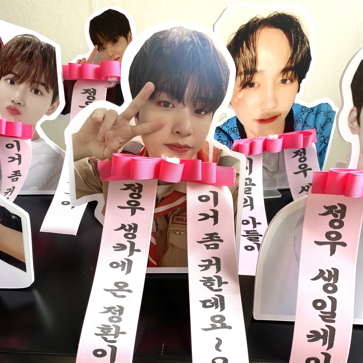 hoonyomii's tweet photo. 우리의 아기천사..
정환이 등신대 고이 모셔주실분 구합니다!
가져가실분은 저 혹은 밑에 계정으로 편하게 연락주세요❤️ https://t.co/mnXuQMxTqd