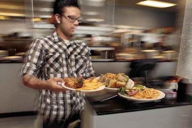 InServiceDesign's tweet image. Where Are the Service Workers?  
When the current labor situation in the services industry settles, some will remain left behind. Those who land will likely be those who are proactive with their careers and seek new skills to meet employers’ needs.

…ternationalservicedesigninstitute.com/where-are-the-…