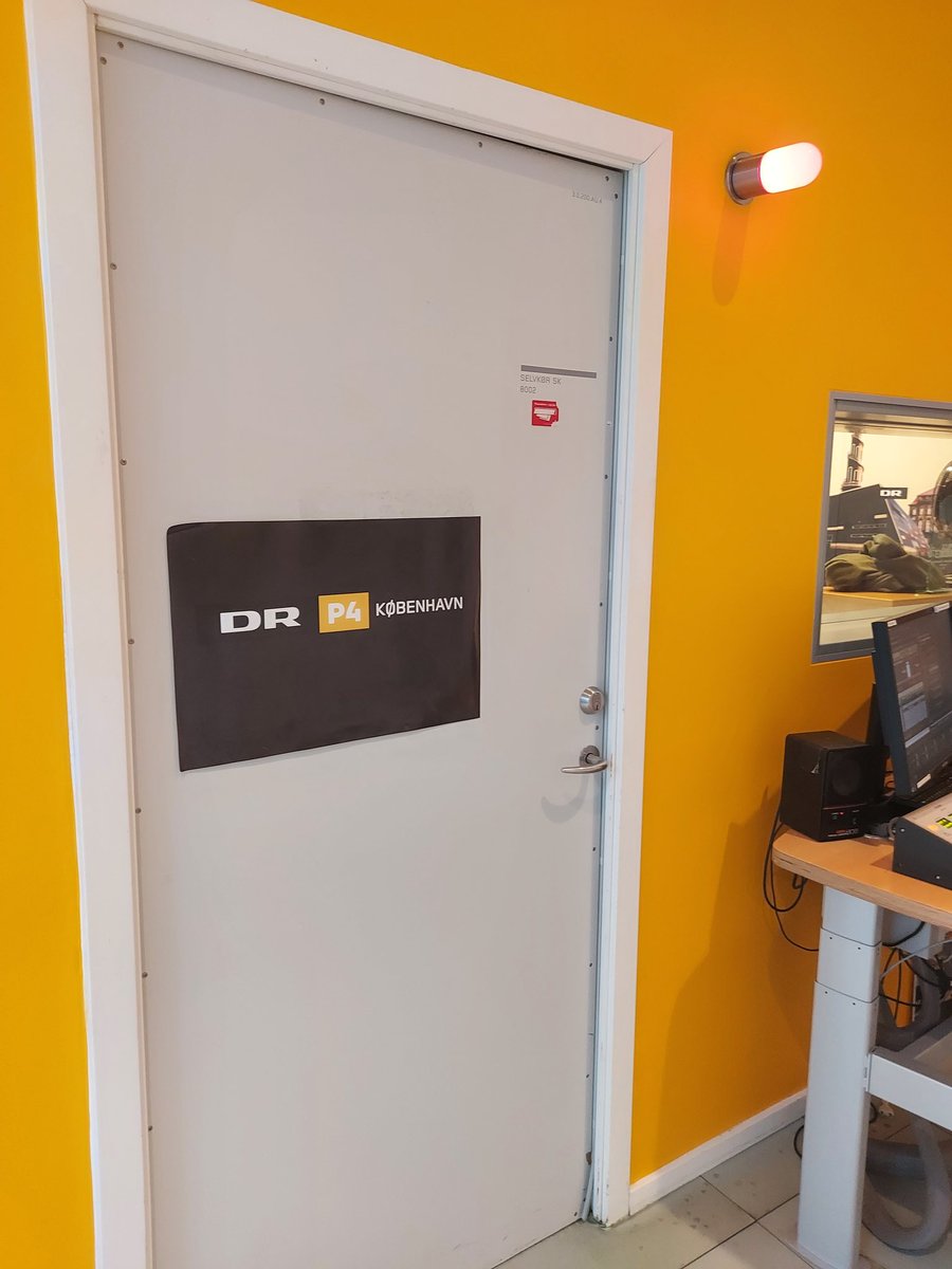 Dagen starter med besøg hos @P4Kbh, vi skal snakke om svindel med bitcoin. Vi får stadig mange tips om svindelforsøg i appen Mit digitale selvforsvar. Dagens Genstart fortæller også historien dr.dk/radio/special-…