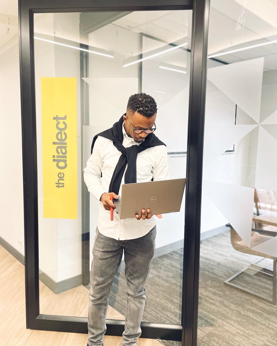 iamELQUE's tweet photo. Frame 1 - office perusal of design 
Frame 2 - on site inspections of building of the design 
Frame 3 - Proposed design 
Frame 4 - progress on site 
#thinkdesignstudio x #topcentrepropertiesgroup https://t.co/yby3DxkD13