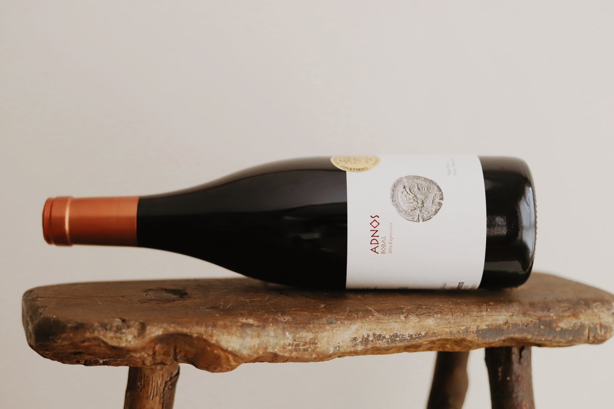 Bodegas_Covinas's tweet photo. Lugares especiales. Como los parajes de El Matorral y El Rubial donde se localizan las 5,5 hectáreas de viña vieja con la que se elabora #Adnos #Bobal.
Un vino de alta expresión y personalidad única.😍
#Coviñas #UtielRequena https://t.co/2tNdqCrLeI