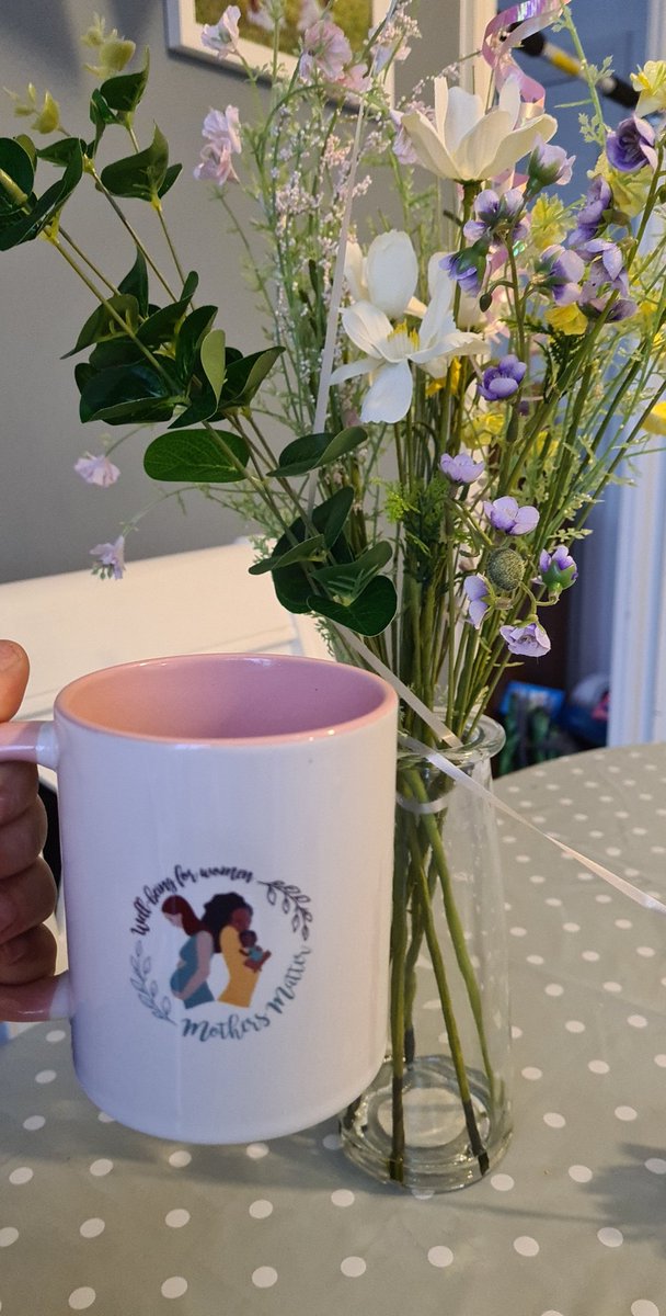 Having my well earned half hour cuppa after a crazy start for my daughters birthday. 

I always look for just 10 - 15 minutes a day to just sit in the moment and be present. 

Sometimes life can be hectic and gets the better of us. Find that control so it doesn't find you