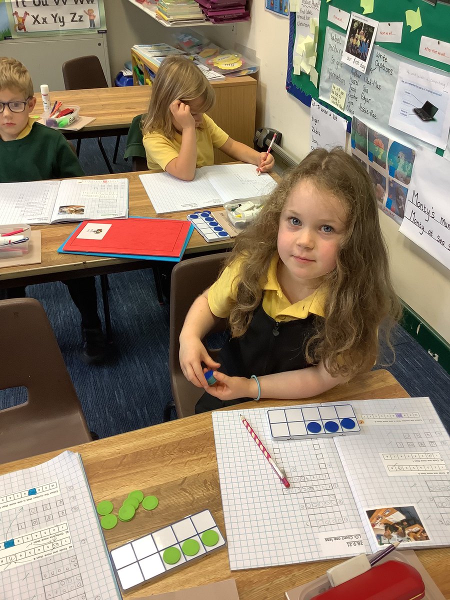 PrimaryParkend's tweet photo. Year one enjoying their maths lesson today. https://t.co/eecCQ1hT2B