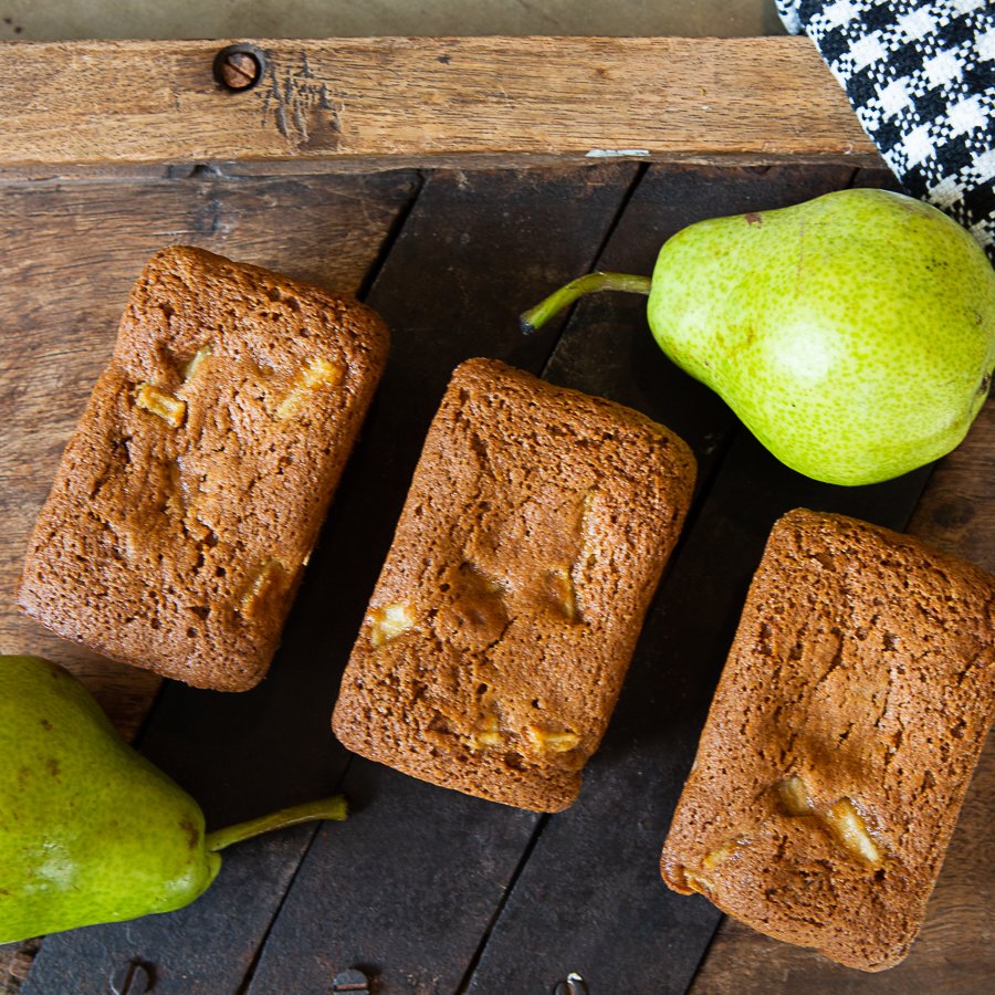thedoubleshot's tweet photo. Our Mini Honey Pear Loaves are stuffed with bits of pear and lightly sweetened with honey, and they provide the perfect balance to our fruity featured coffee, Hartmann Lot 99. Finding teeny-tiny ovens to bake them in is the hard part.
#thedoubleshot #tulsabakery #tulsabreakfast https://t.co/O7IHMiv9xH