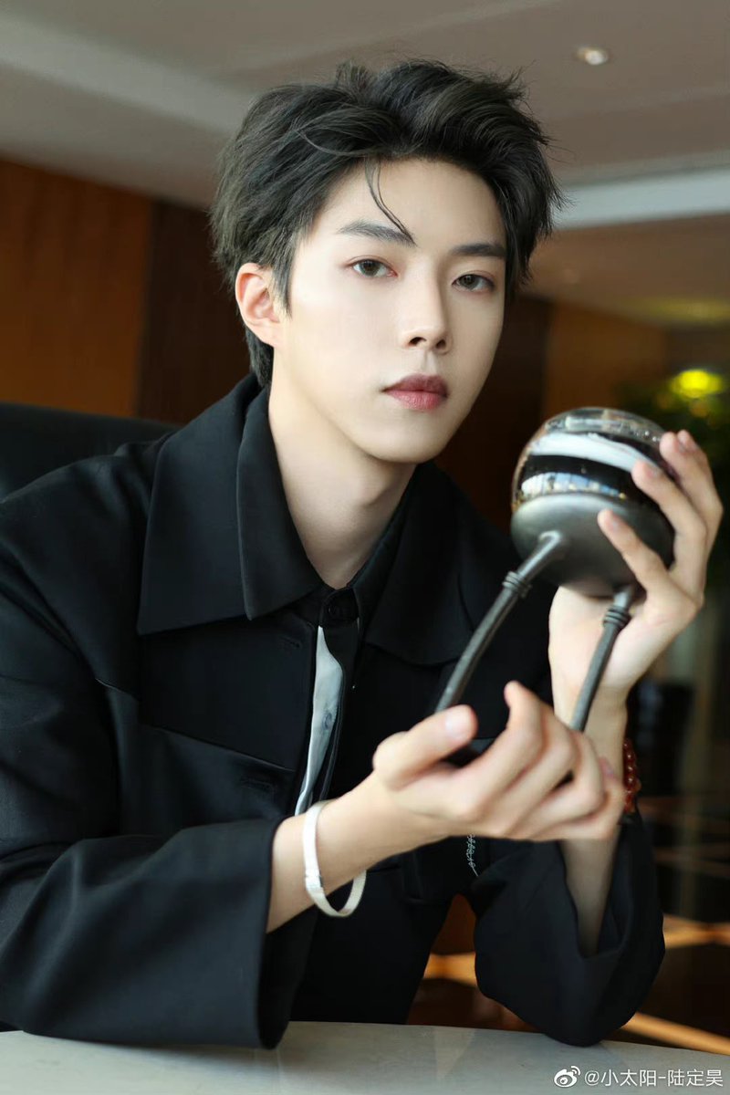 dinghaofiles's tweet photo. 210928 weibo update 1/3

#ludinghao #陆定昊 https://t.co/AeIYR6WGwk