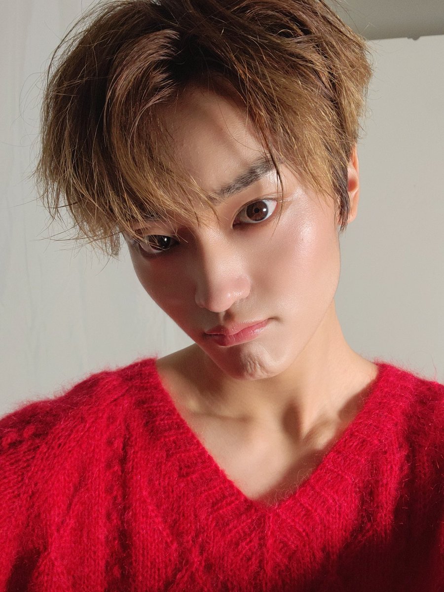 CravityArg_'s tweet photo. 💫 Actualización de Taeyoung 💫

🌟 Con @VogueKorea https://t.co/ku7G5FWY17
