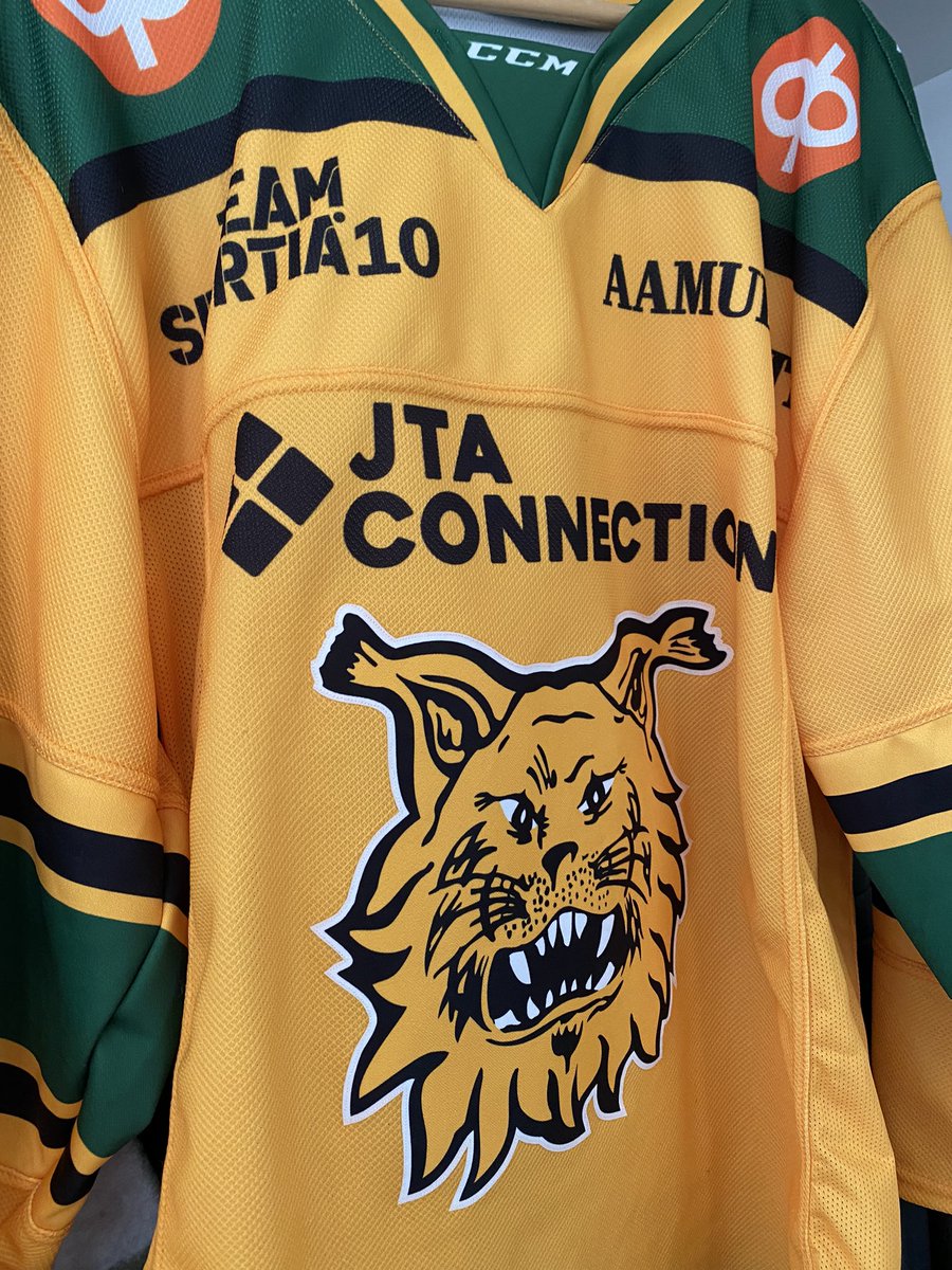 Tänään tunnustetaan väriä 🟡🟢#seurapaitapäivä #ilves