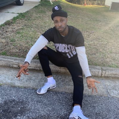YUNG_ACE_LIVE's tweet photo. #NewProfilePic https://t.co/zxRvcisjZb
