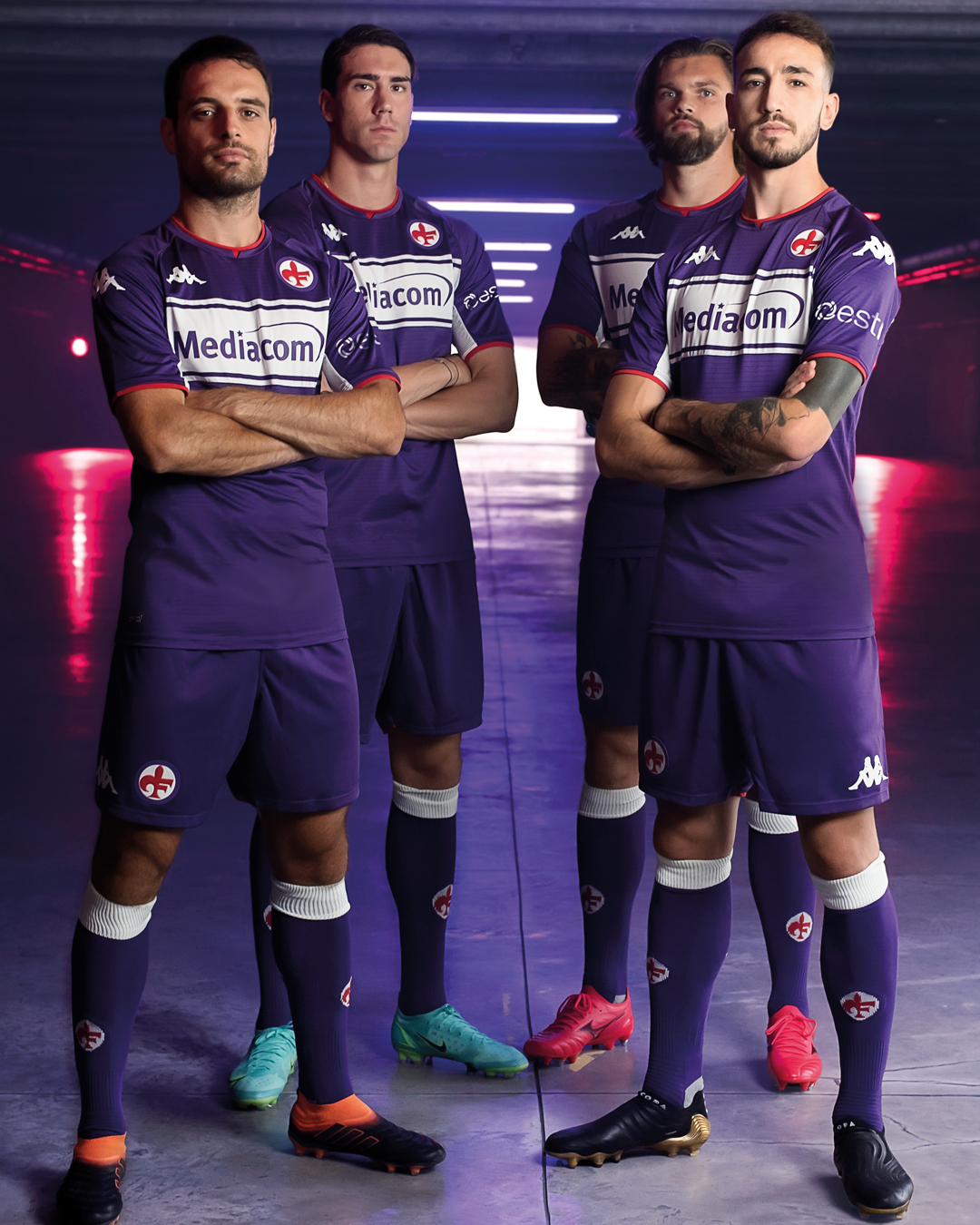 ACF Fiorentina English on X: ACF Fiorentina 2021/22 official team photo 📸⚜️ 📍 VIOLA PARK 🏡 #ForzaViola #Fiorentina #ACFFiorentina / X