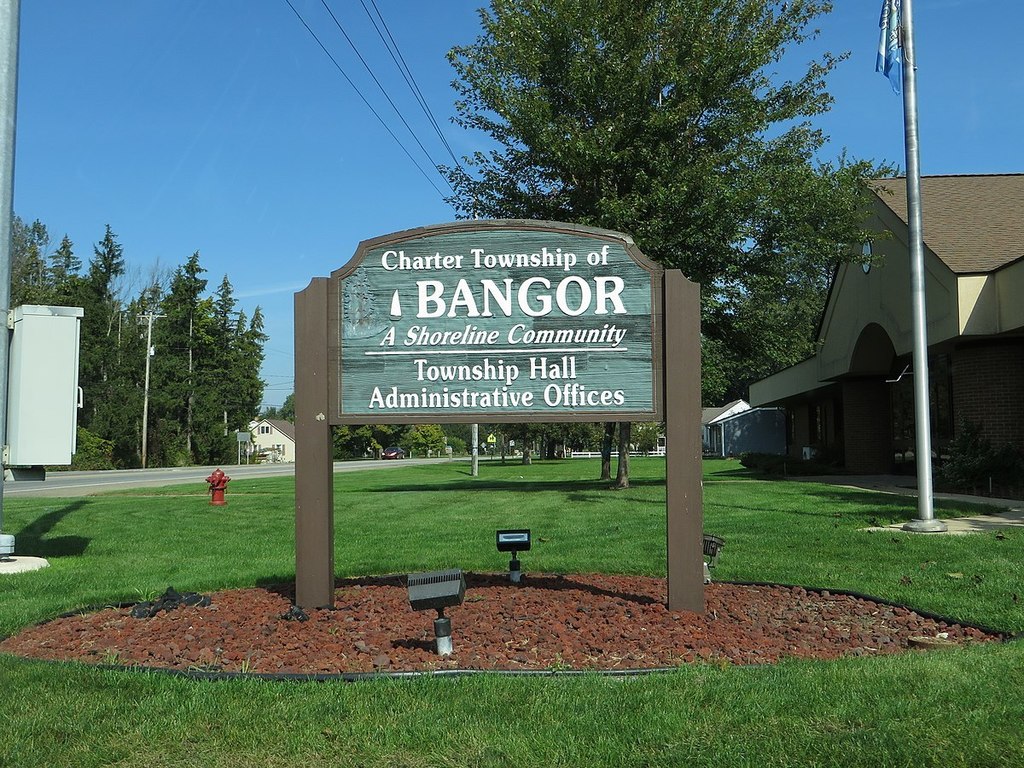 CMMS_Bangor's tweet photo. In what year was Bangor Township organized? #TuesdayTrivia #bobcatnation

A. 1855
B. 1848
C. 1841
D. 1859 https://t.co/sh2fJyvBIk