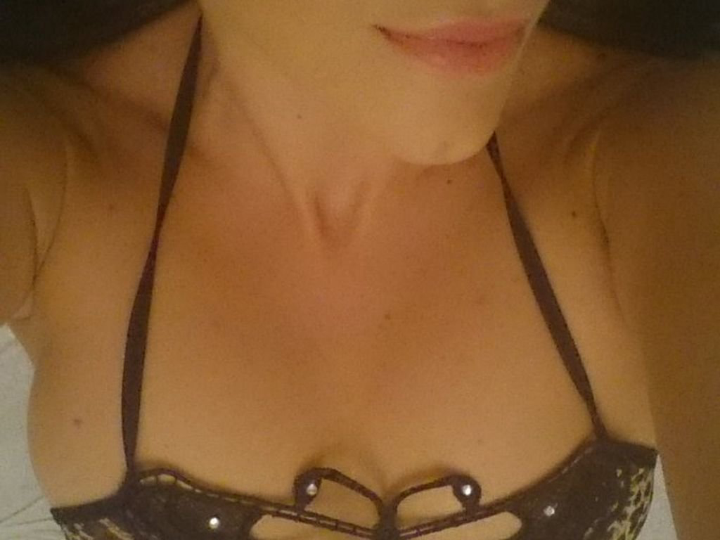 just finished a#skype #show on skyprivate - https://t.co/l7MhYj5jlO #cam #model https://t.co/a9Tv2ebNa0