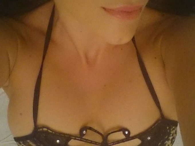 just finished a#skype #show on skyprivate -  https://t.co/l7MhYj5jlO  #cam #model https://t.co/a9Tv2<a href="/tag/show"class="tags">#show</a><a href="/tag/model"class="tags"><span>#model</span></a><a href="/tag/cam"class="tags"><span>#cam</span></a>